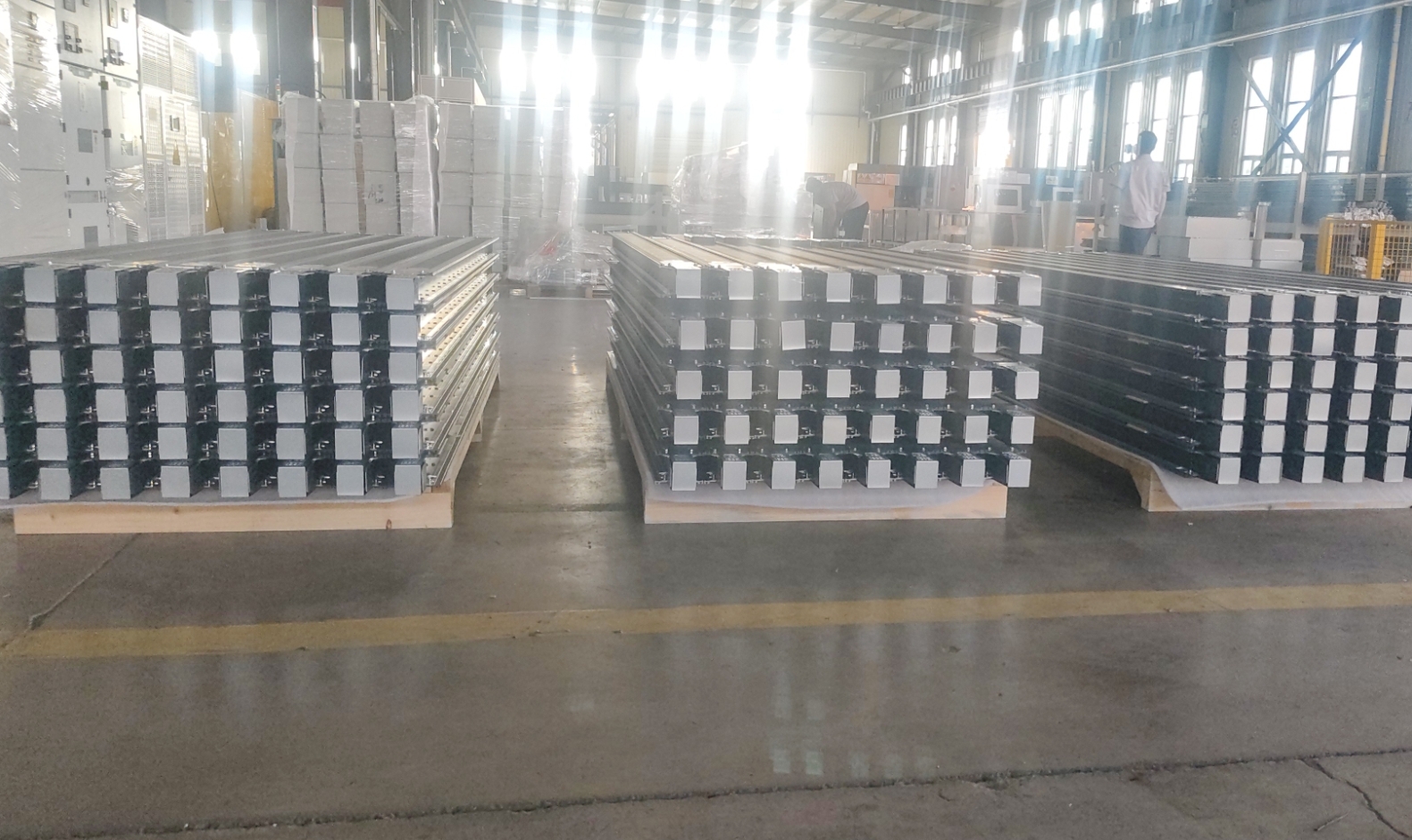  绵阳连接器产业基地升级 邦钲母线护航华为供应链安全